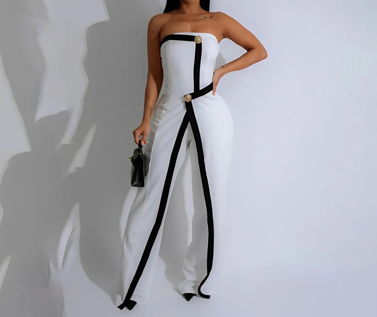 Traje pantalón blanco con negro